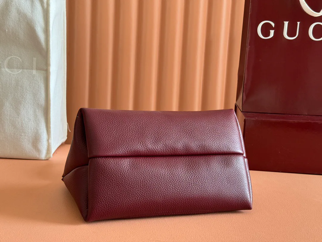 Классические Сумки Женские Gucci 11668976