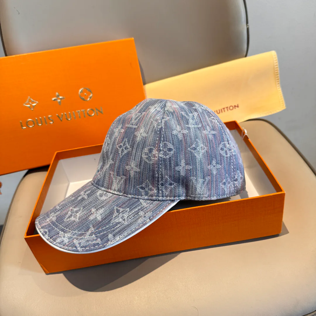 Головные Уборы Louis Vuitton 18105297