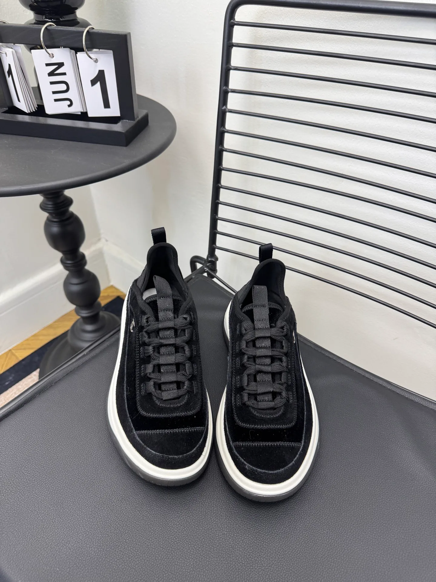 Кроссовки Женские Chanel 11494633