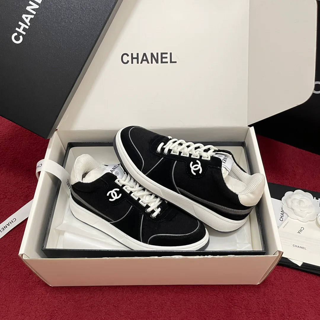 Кроссовки Женские Chanel 18195103