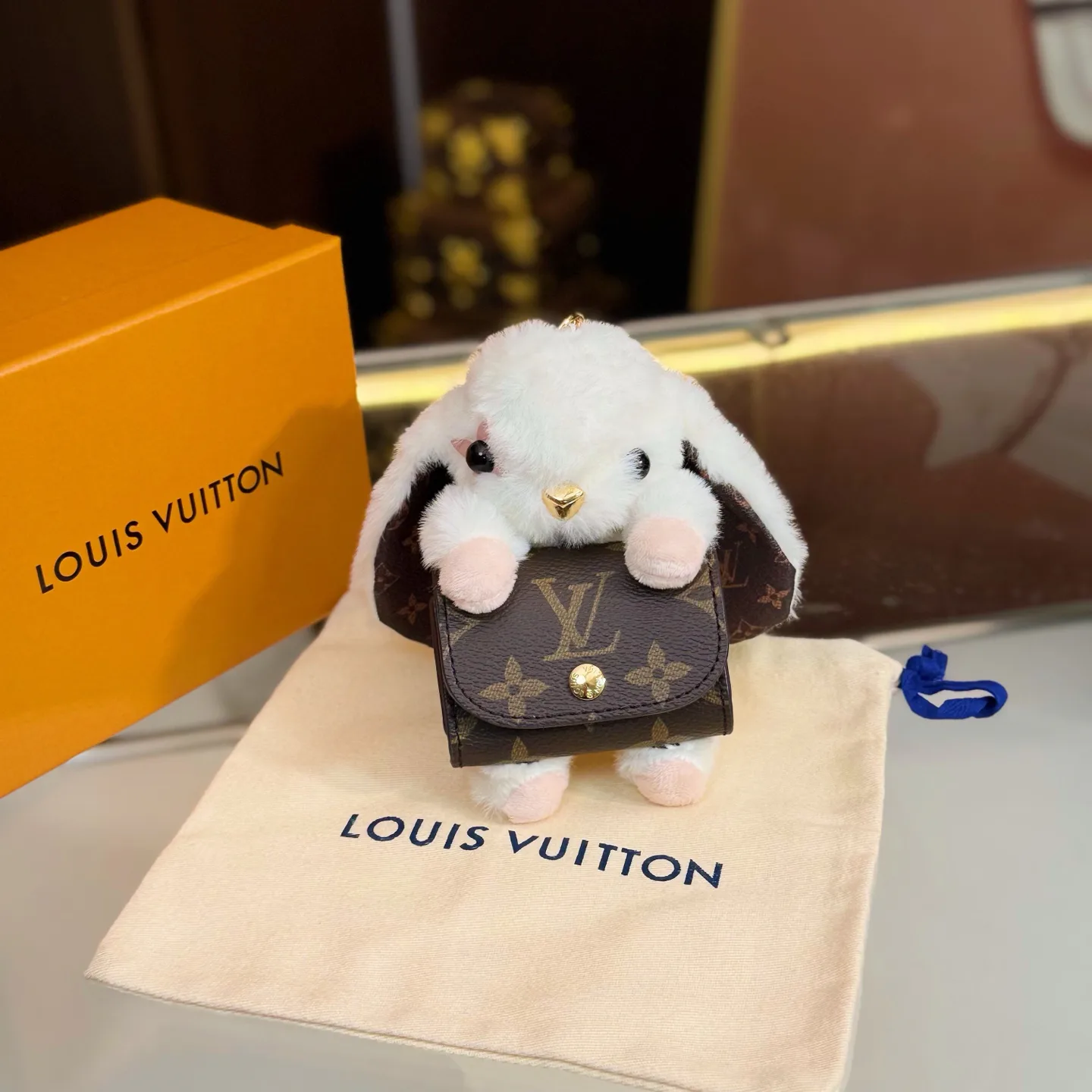 Ключницы Louis Vuitton 17886407