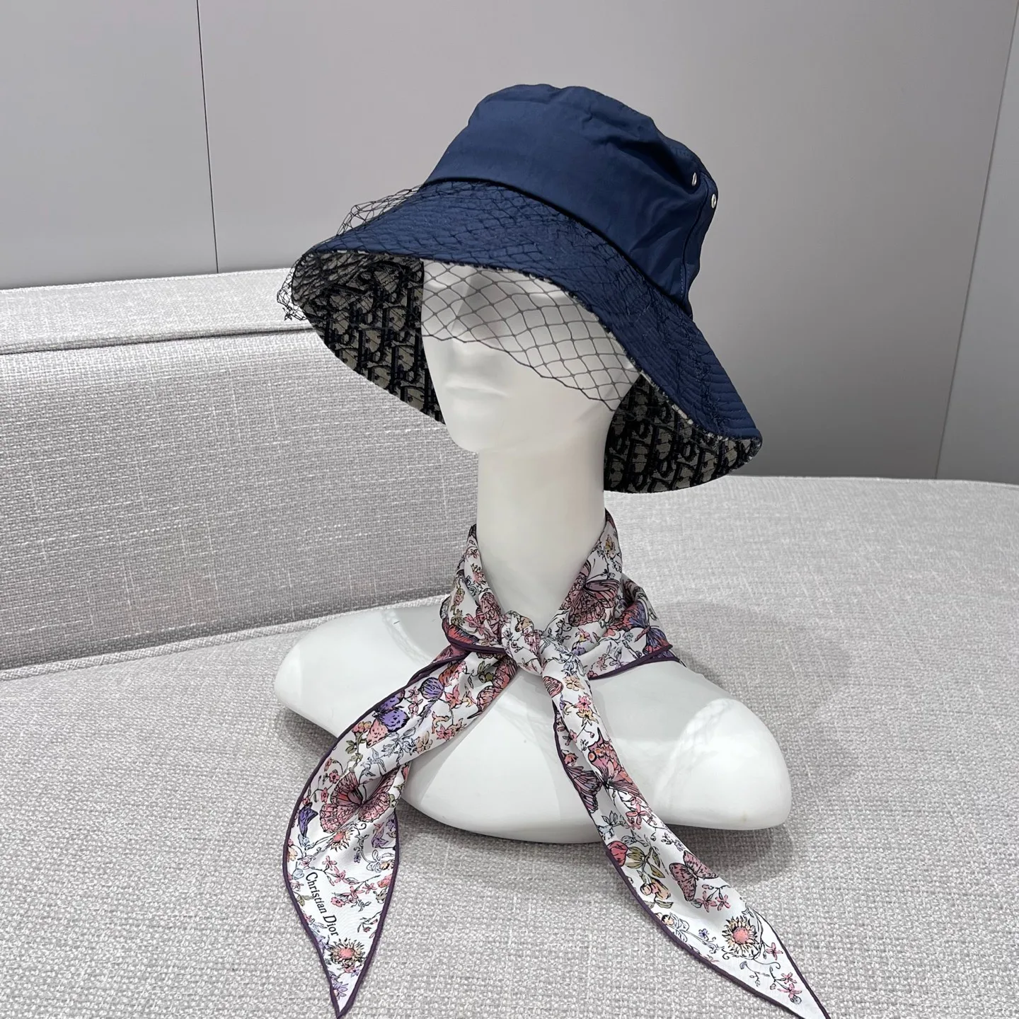 Платки Christian Dior 14271405
