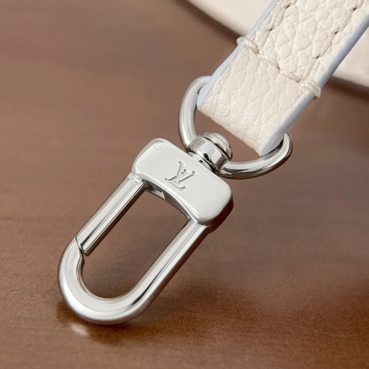 Классические Сумки Женские Louis Vuitton 17973916