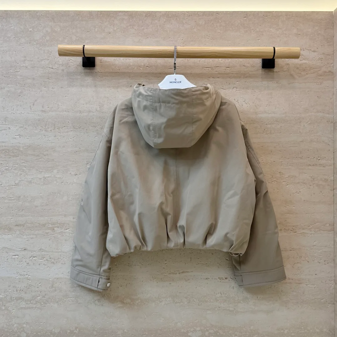 Куртки И Пуховики Женские Moncler 18769672