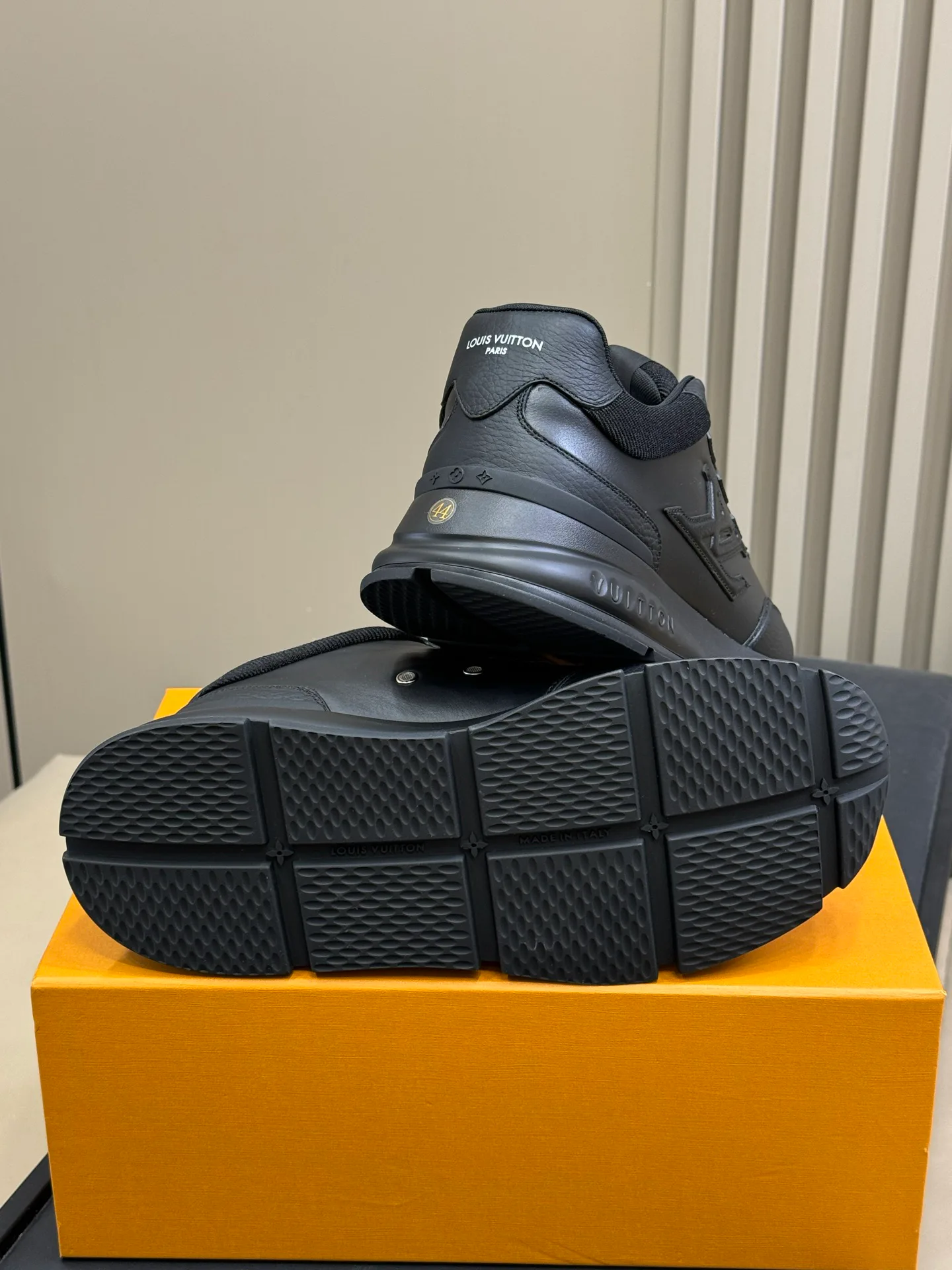 Кроссовки Мужские Louis Vuitton 32206