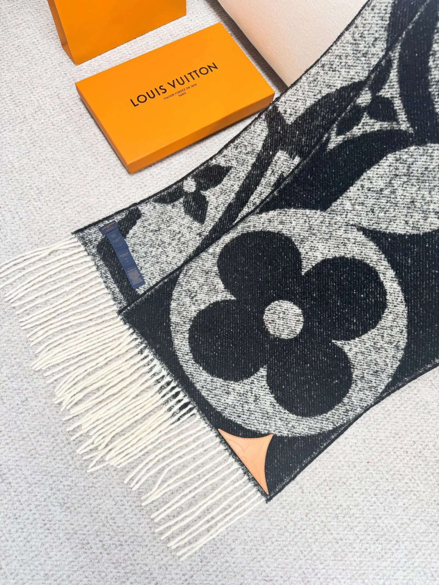 Шарфы Louis Vuitton 11247775