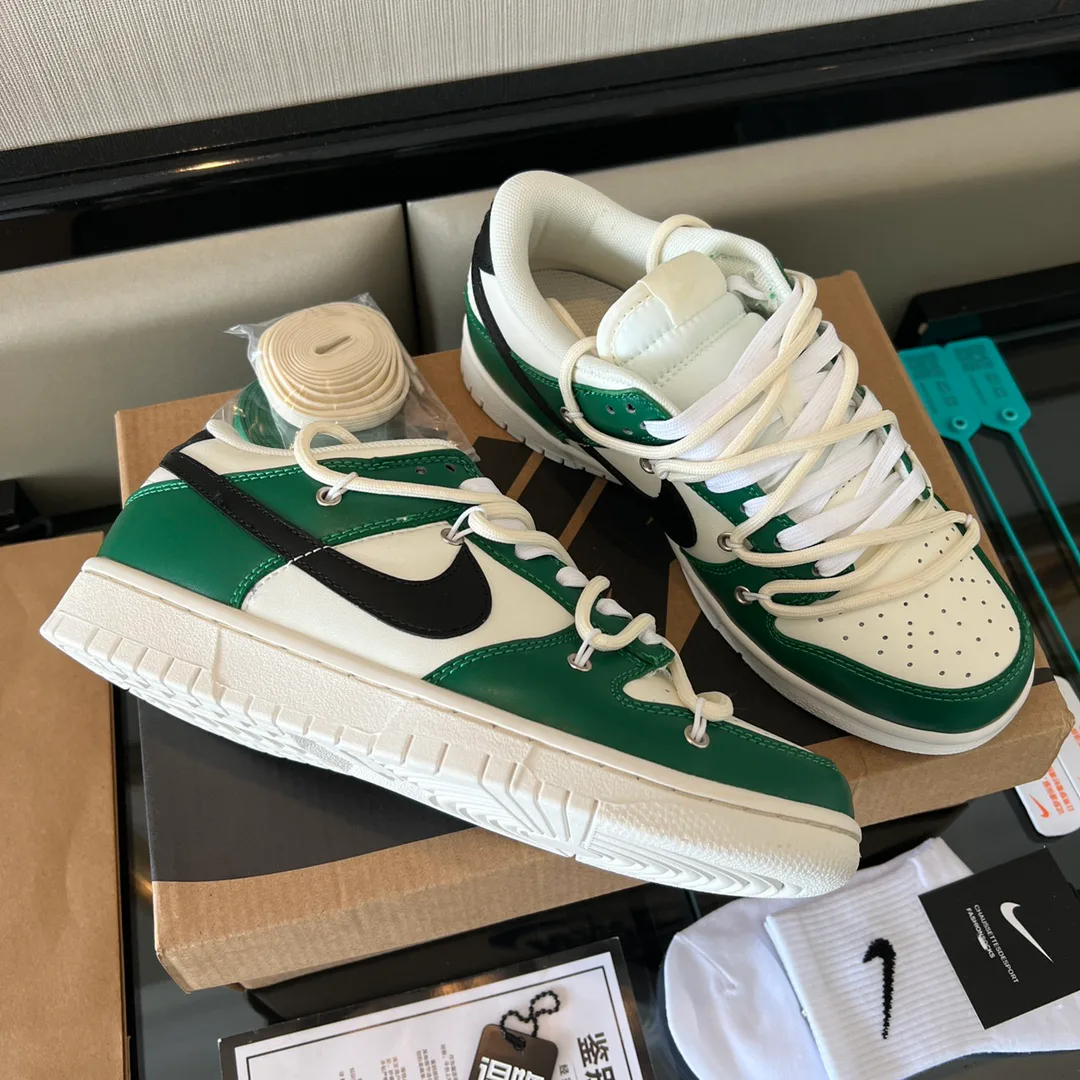 Кроссовки Женские Nike 36020