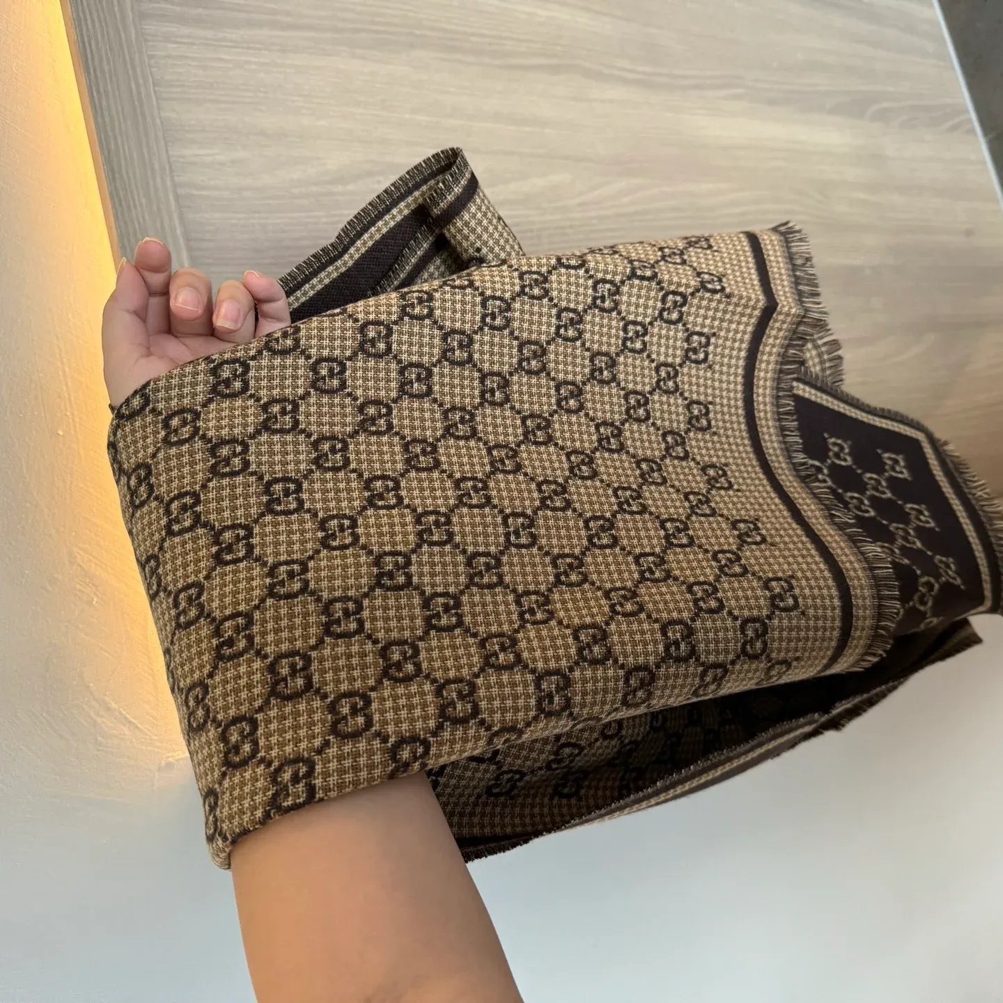 Шарфы Gucci 638032