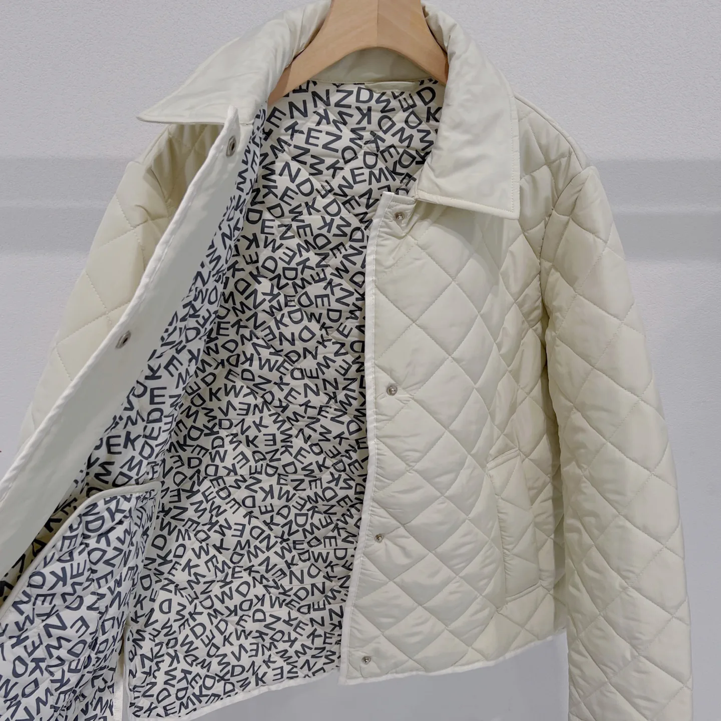 Куртки И Пуховики Женские Max Mara 1065730