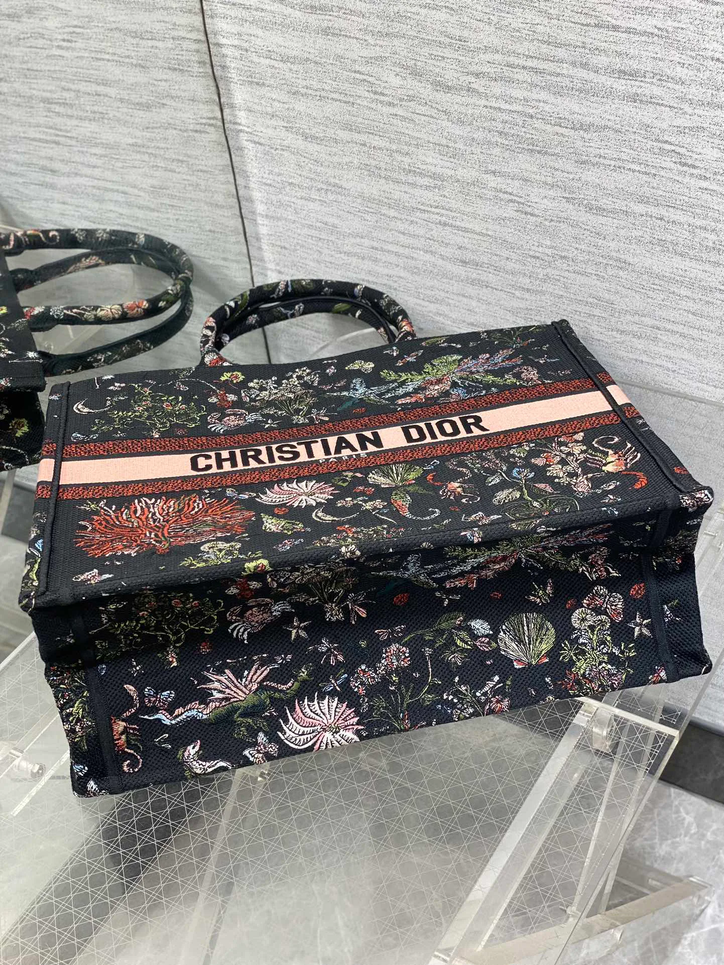 Классические Сумки Женские Christian Dior 13227188