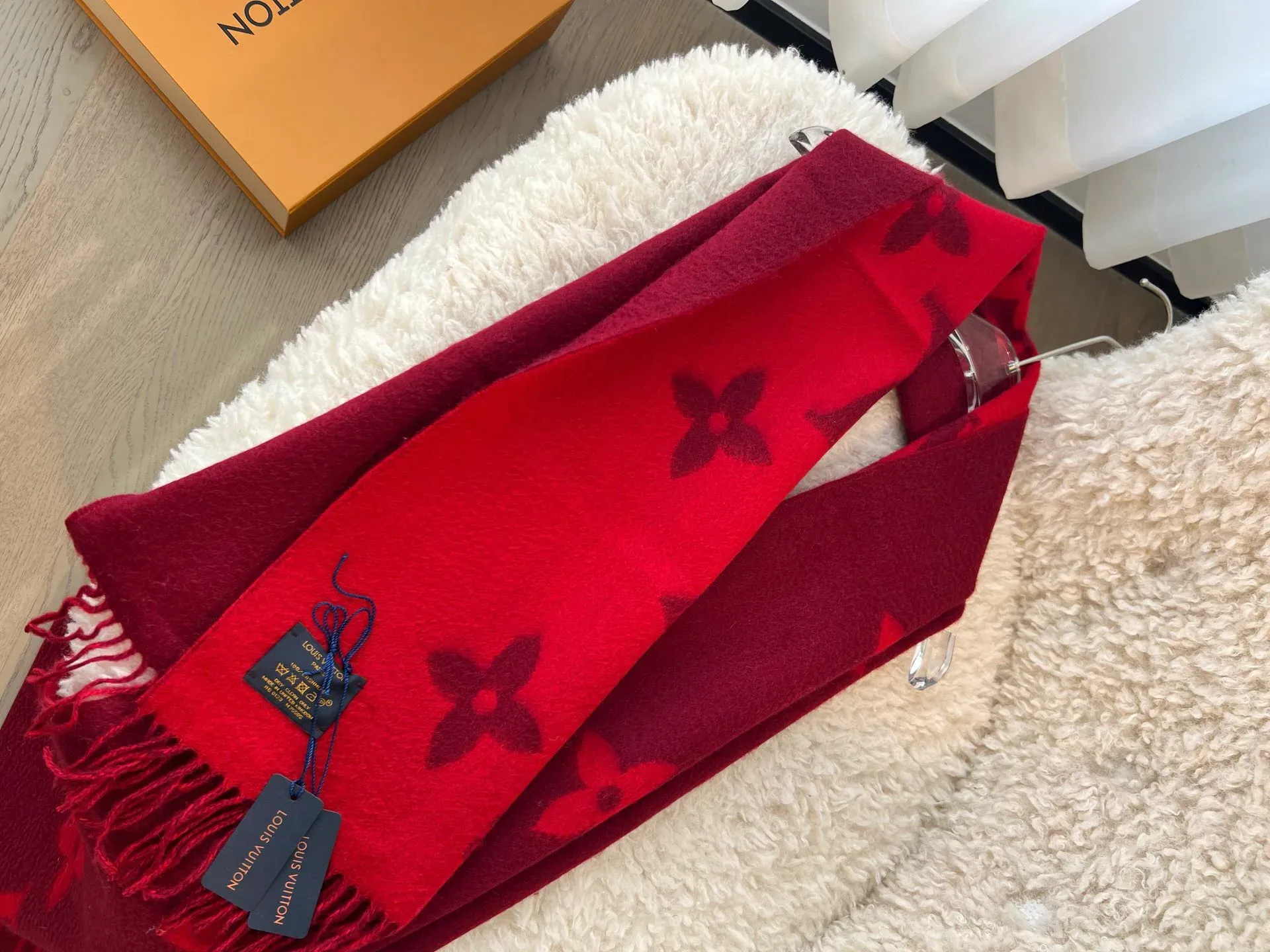 Шарфы Louis Vuitton 7065108