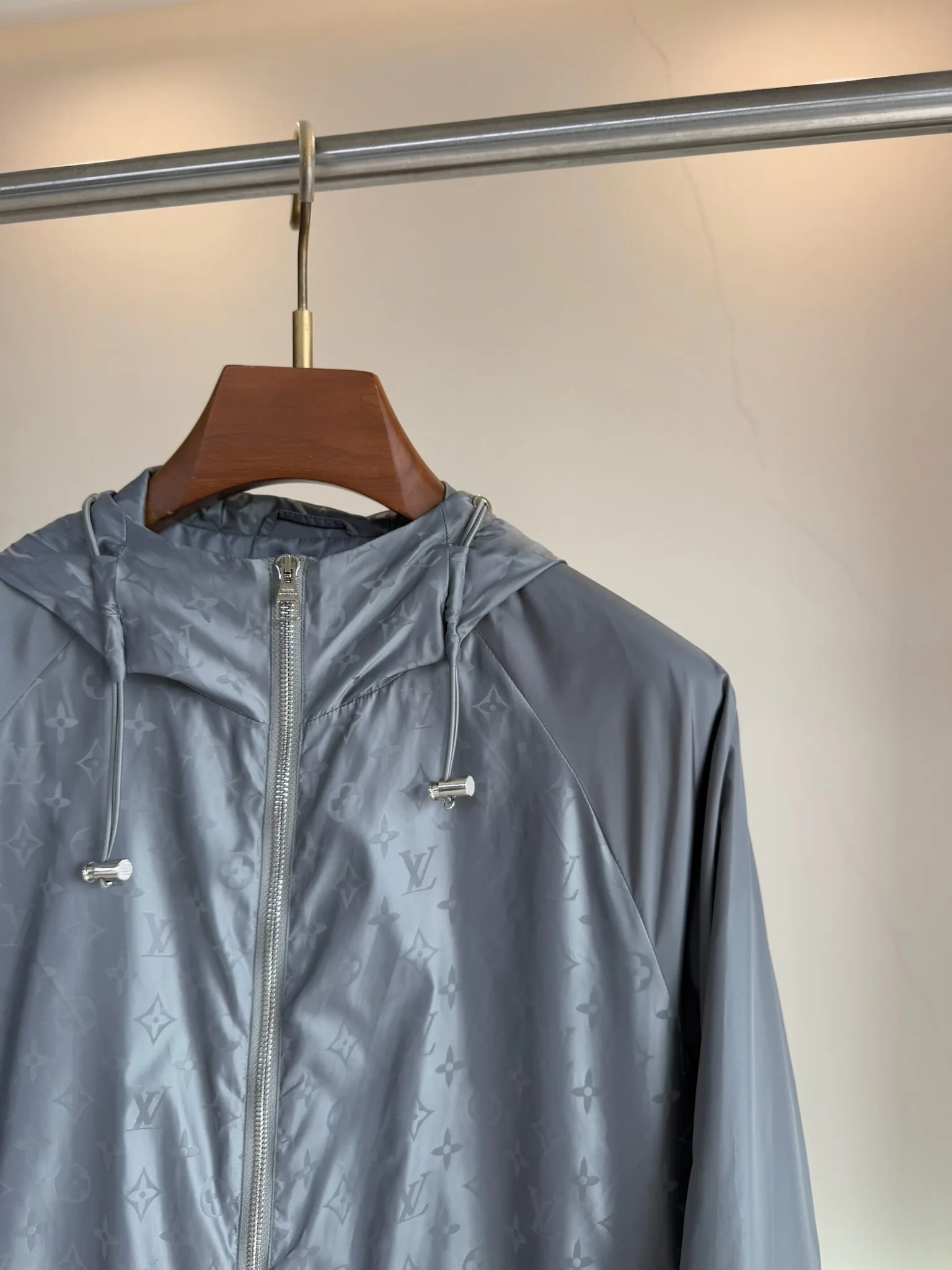 Куртки И Пуховики Мужские Louis Vuitton 12953194