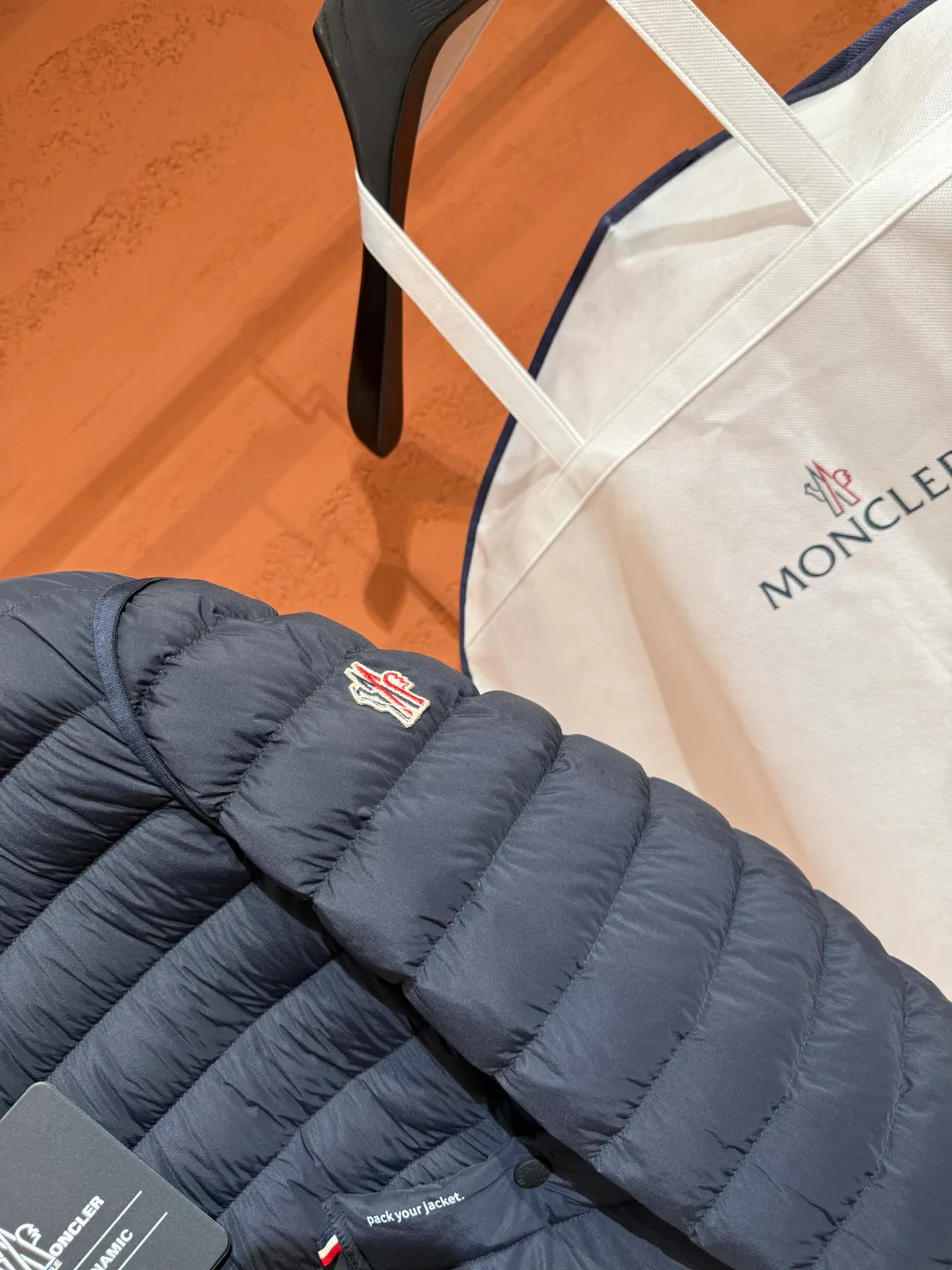Куртки И Пуховики Женские Moncler 18048147
