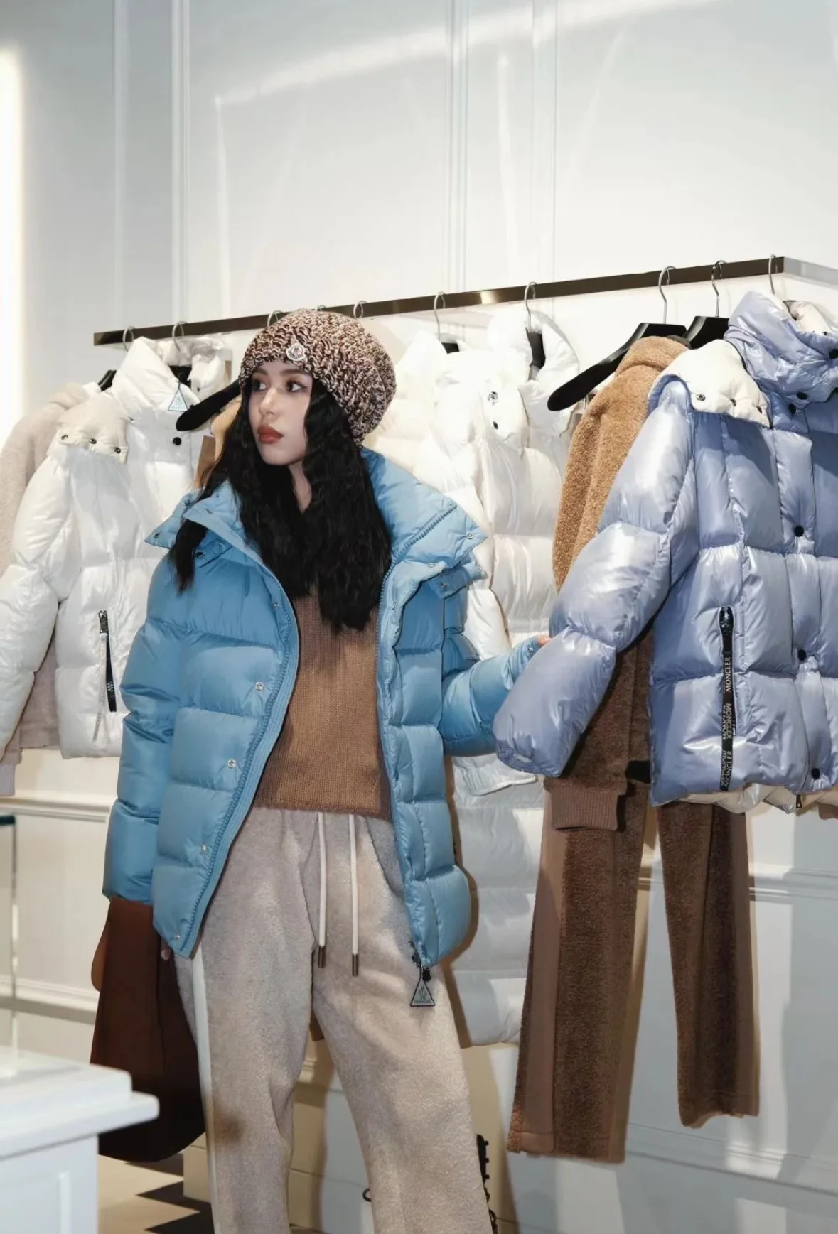 Куртки И Пуховики Женские Moncler 1264363