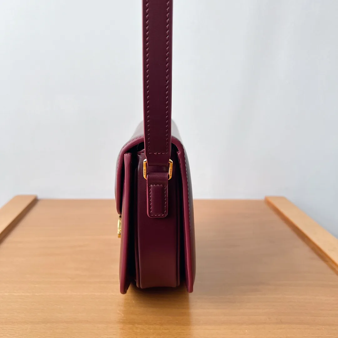 Сумки На Ремне Женские Celine 88359