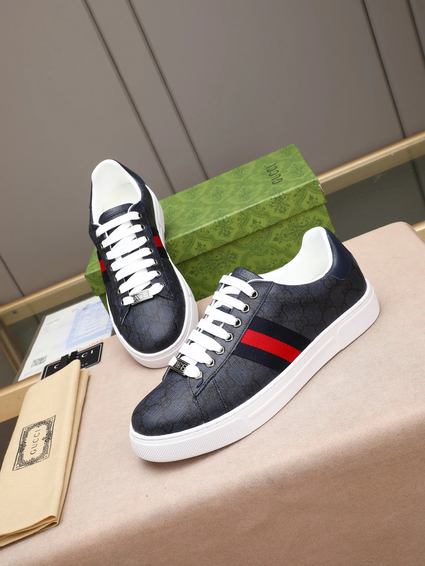 Кроссовки Мужские Gucci 12960041