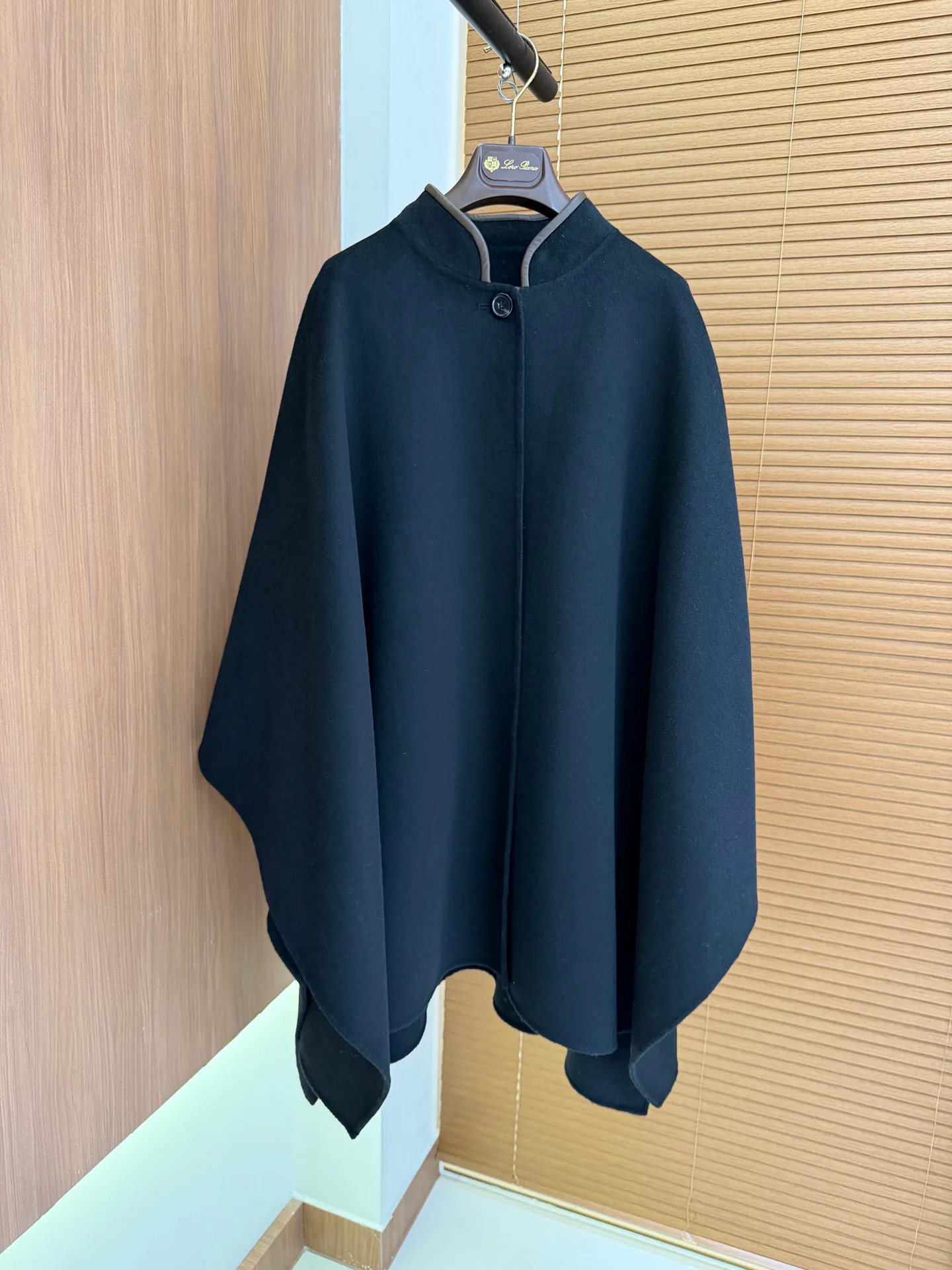 Пальто Женские Loro Piana 18274203