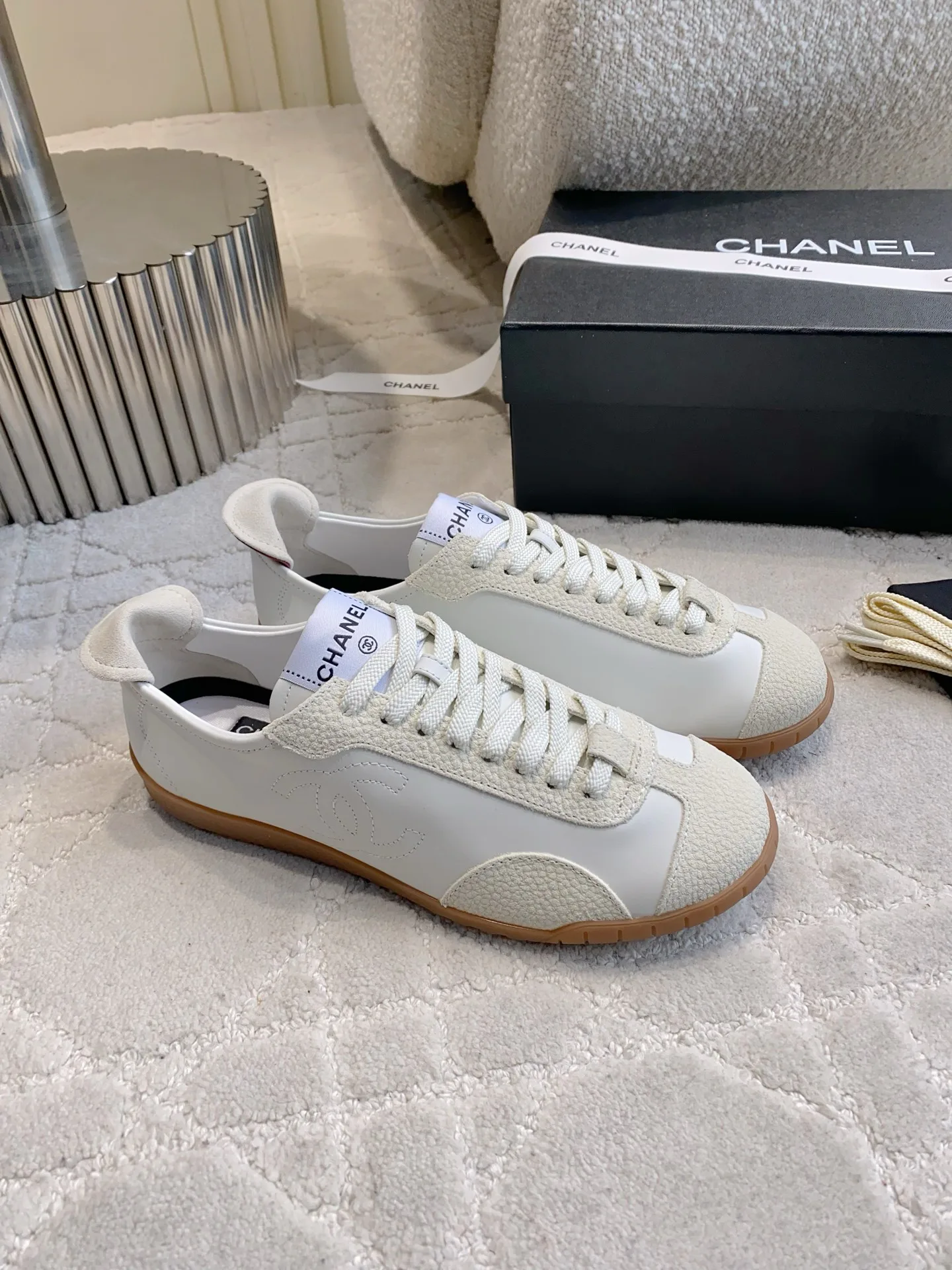 Кроссовки Женские Chanel 17936573