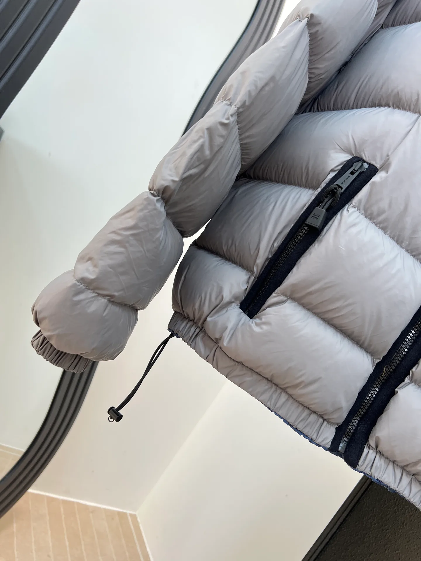 Куртки И Пуховики Женские Miu Miu 18149759