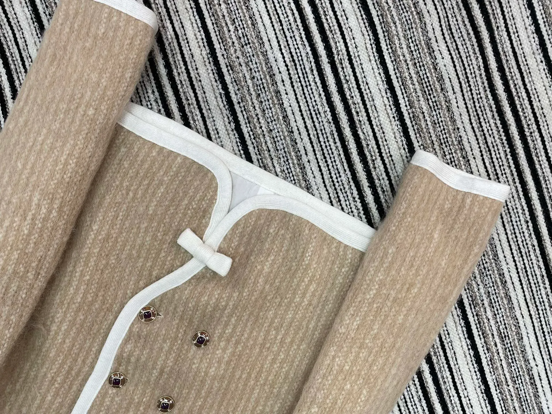 Куртки И Пуховики Женские Chanel 457860