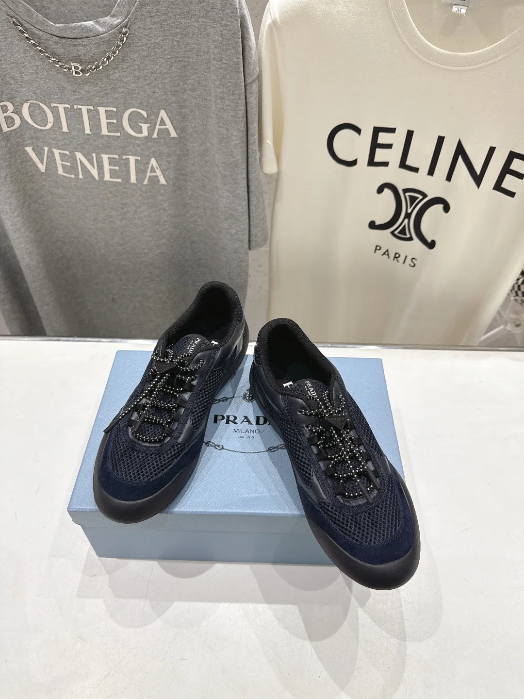 Кроссовки Женские Prada 13218156