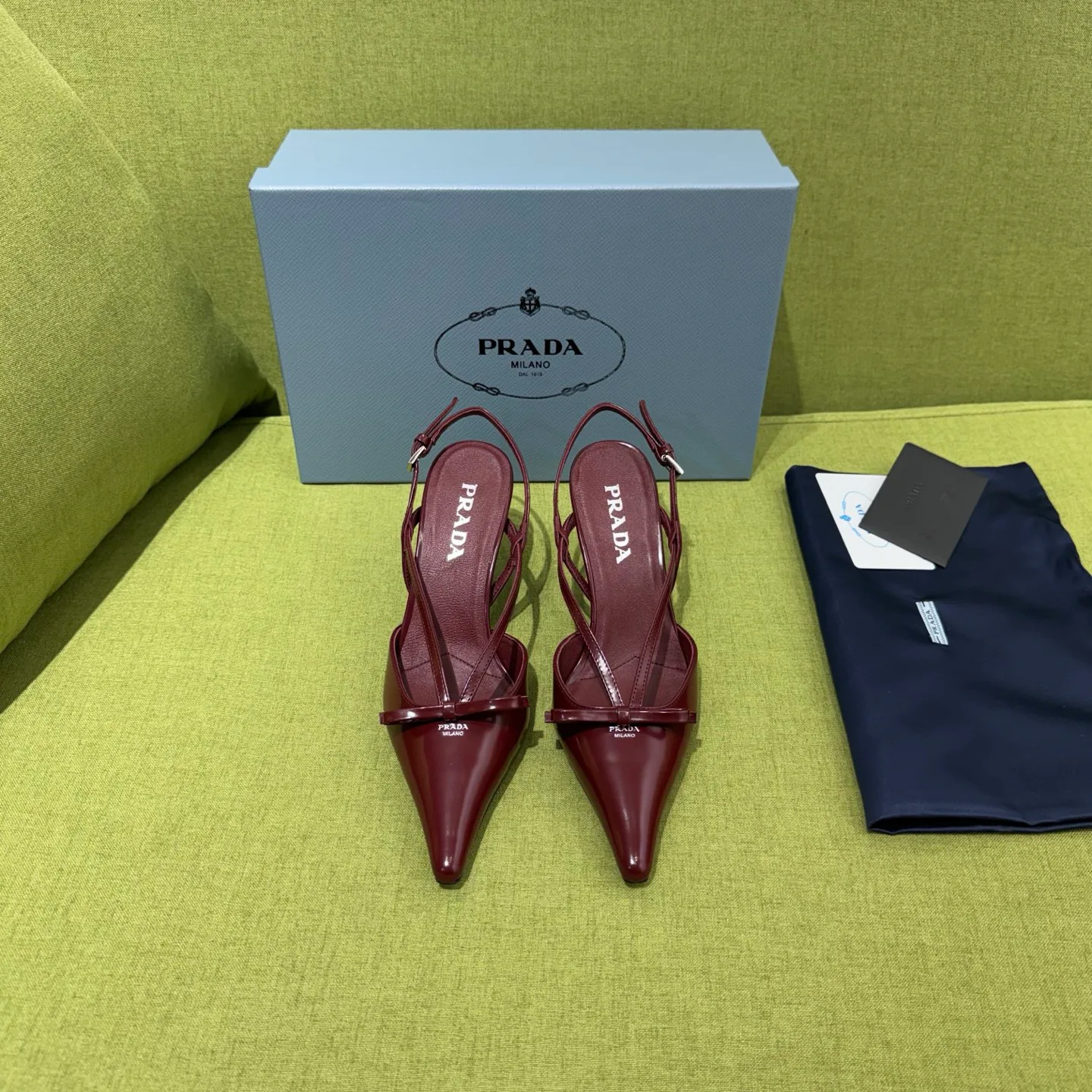 Босоножки Женские Prada 19075253
