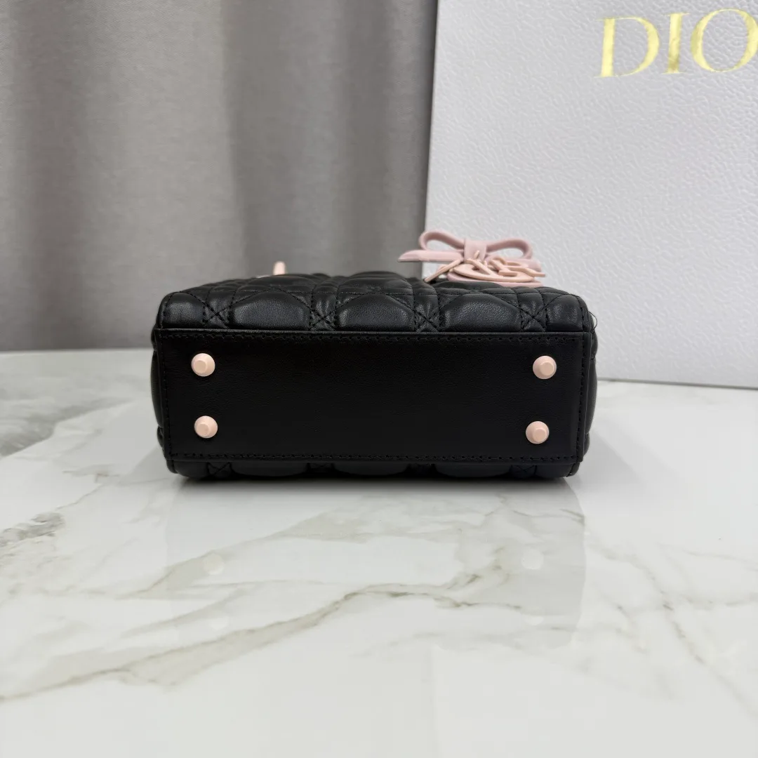 Классические Сумки Женские Christian Dior 17463949