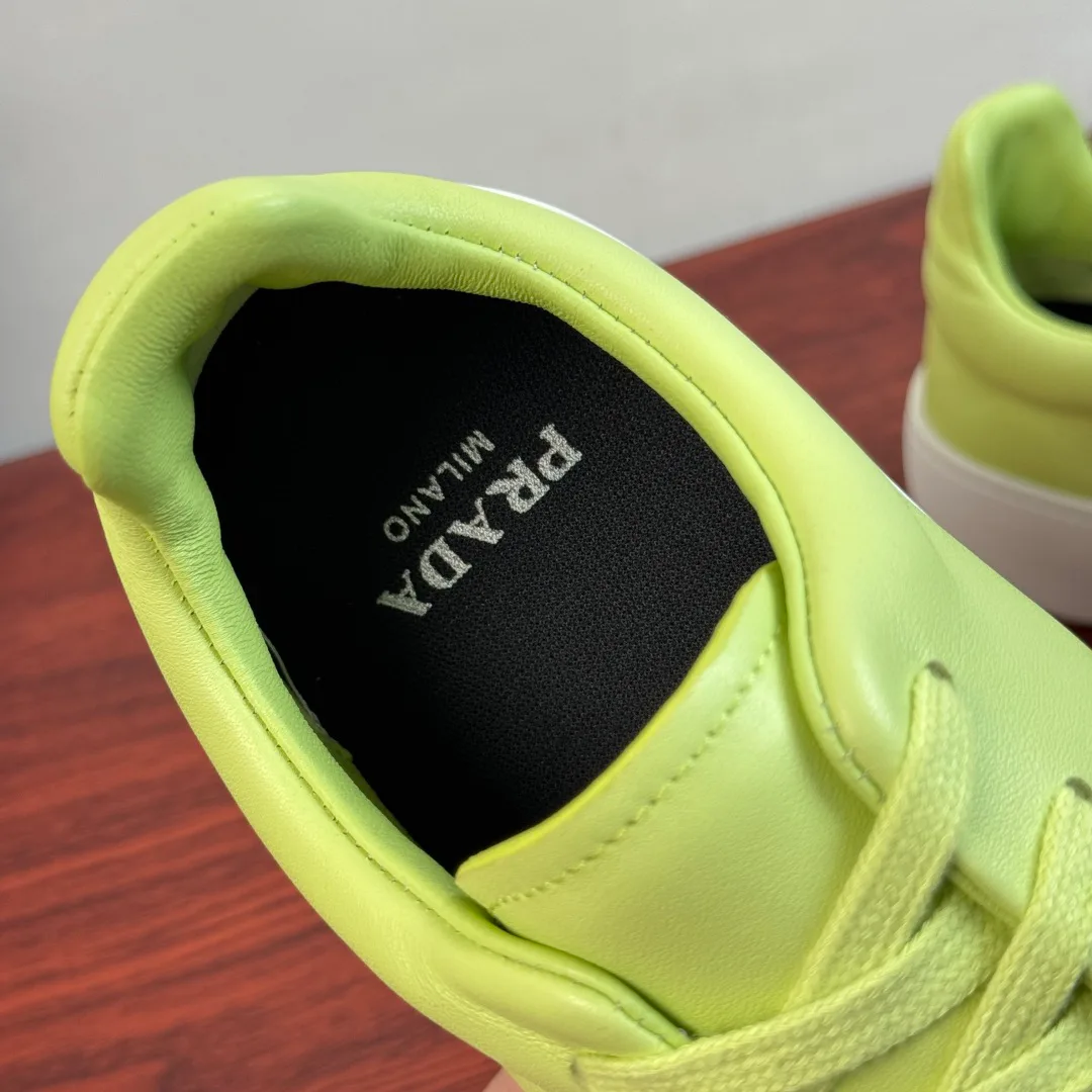 Кроссовки Мужские Prada 16935030