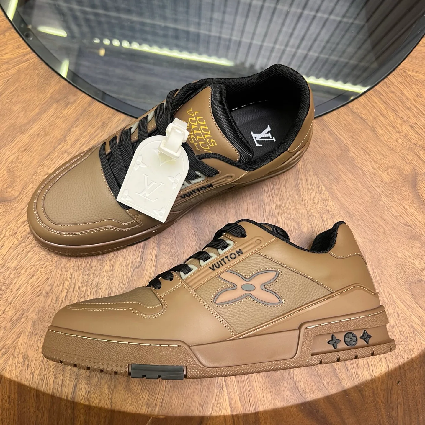 Кроссовки Женские Louis Vuitton 82700