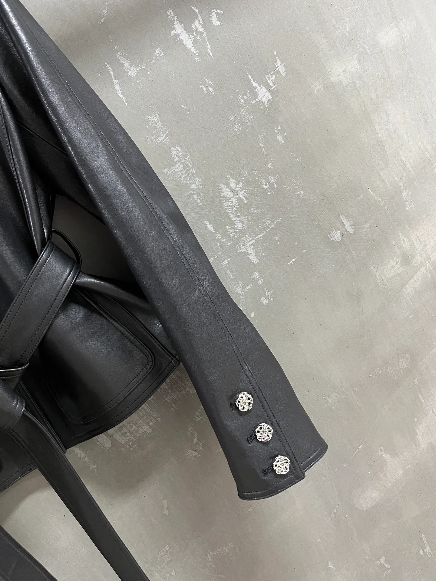 Кожаные Куртки И Дублёнки Женские Chanel 18015897
