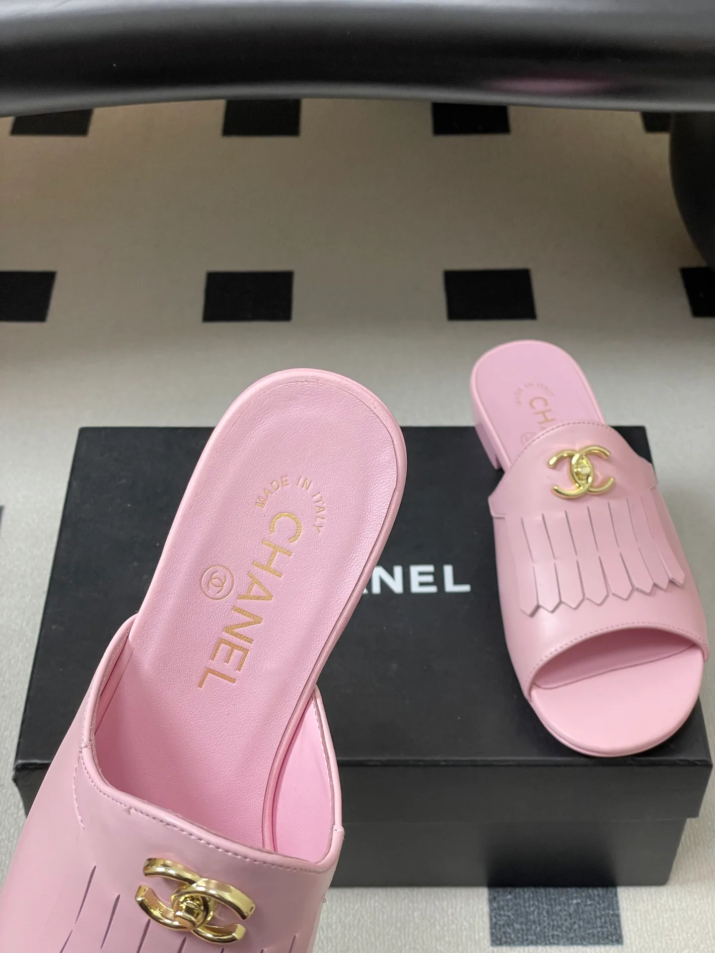 Босоножки Женские Chanel 10993933