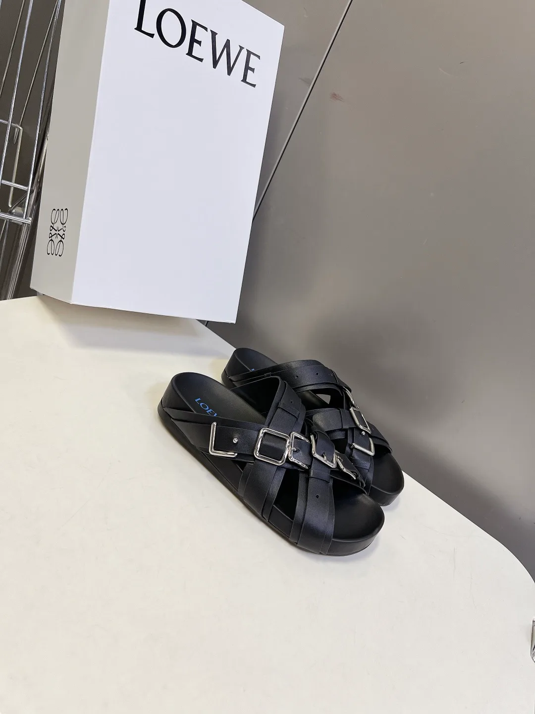 Сандалии Женские Loewe 17077130