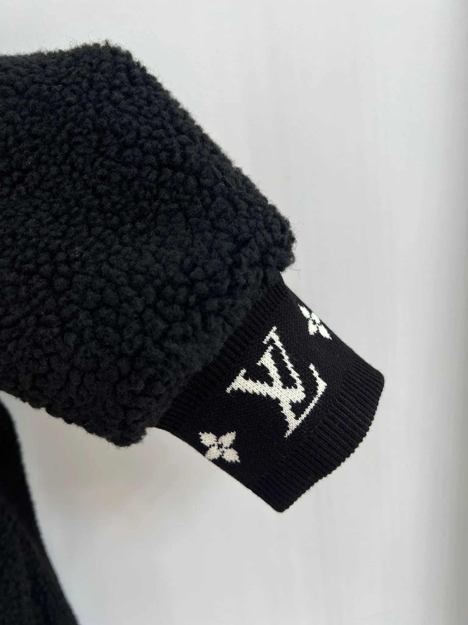 Куртки И Пуховики Женские Louis Vuitton 259793