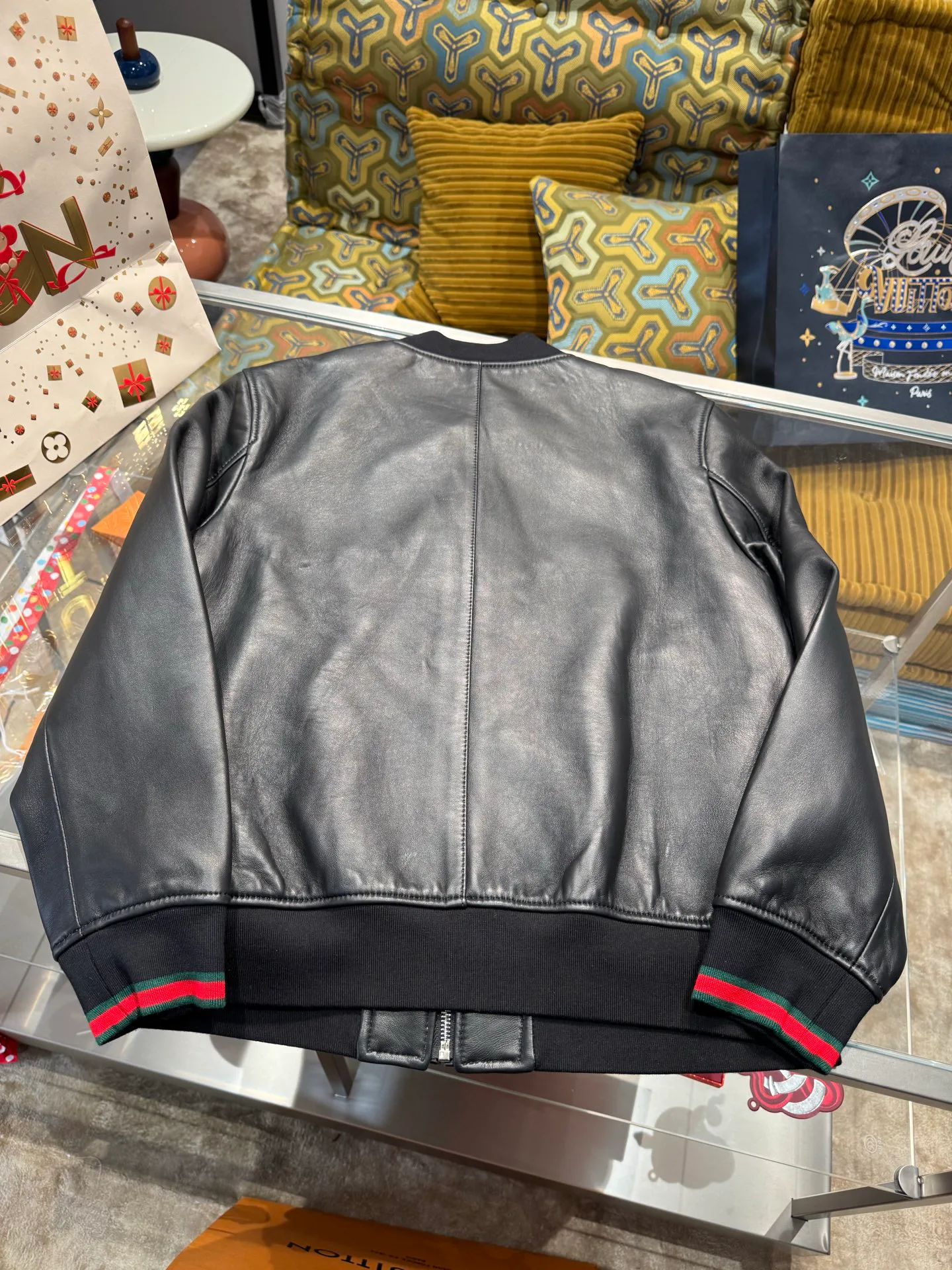 Кожаные Куртки И Дублёнки Мужские Gucci 5235548