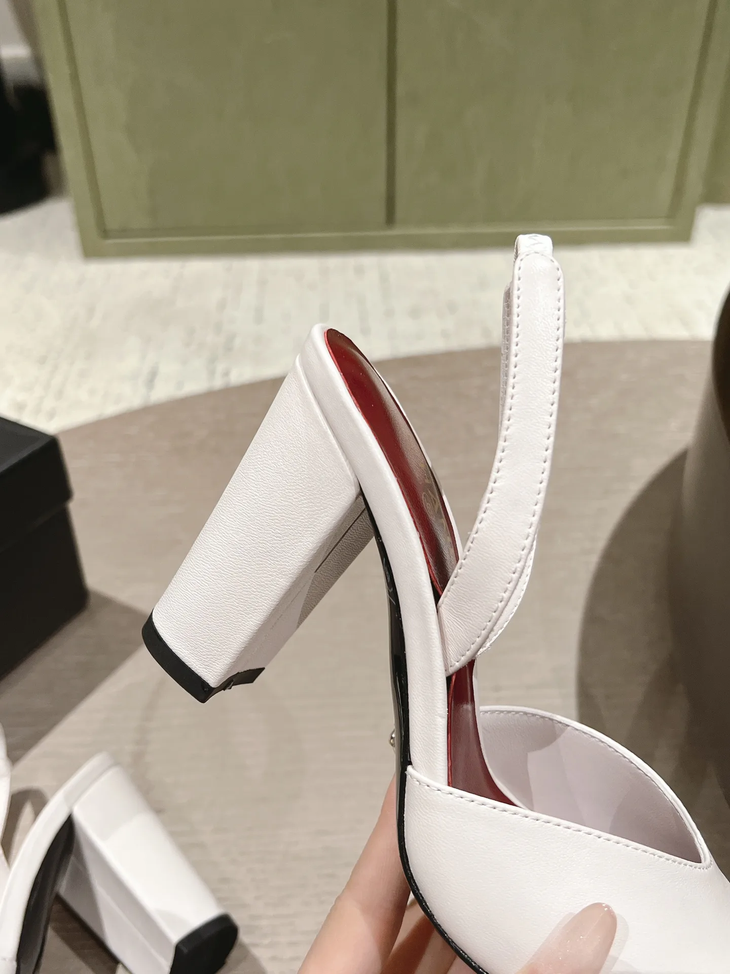 Босоножки Женские Chanel 18508985