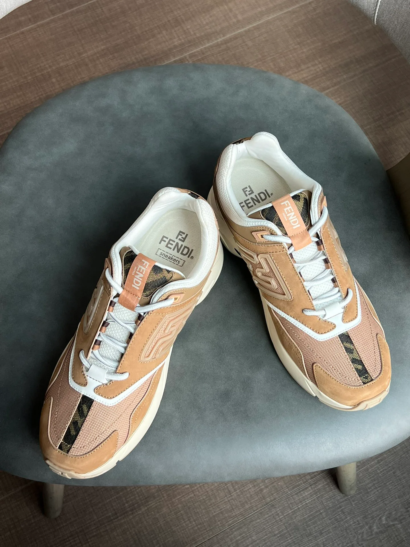 Кроссовки Женские Fendi 353518