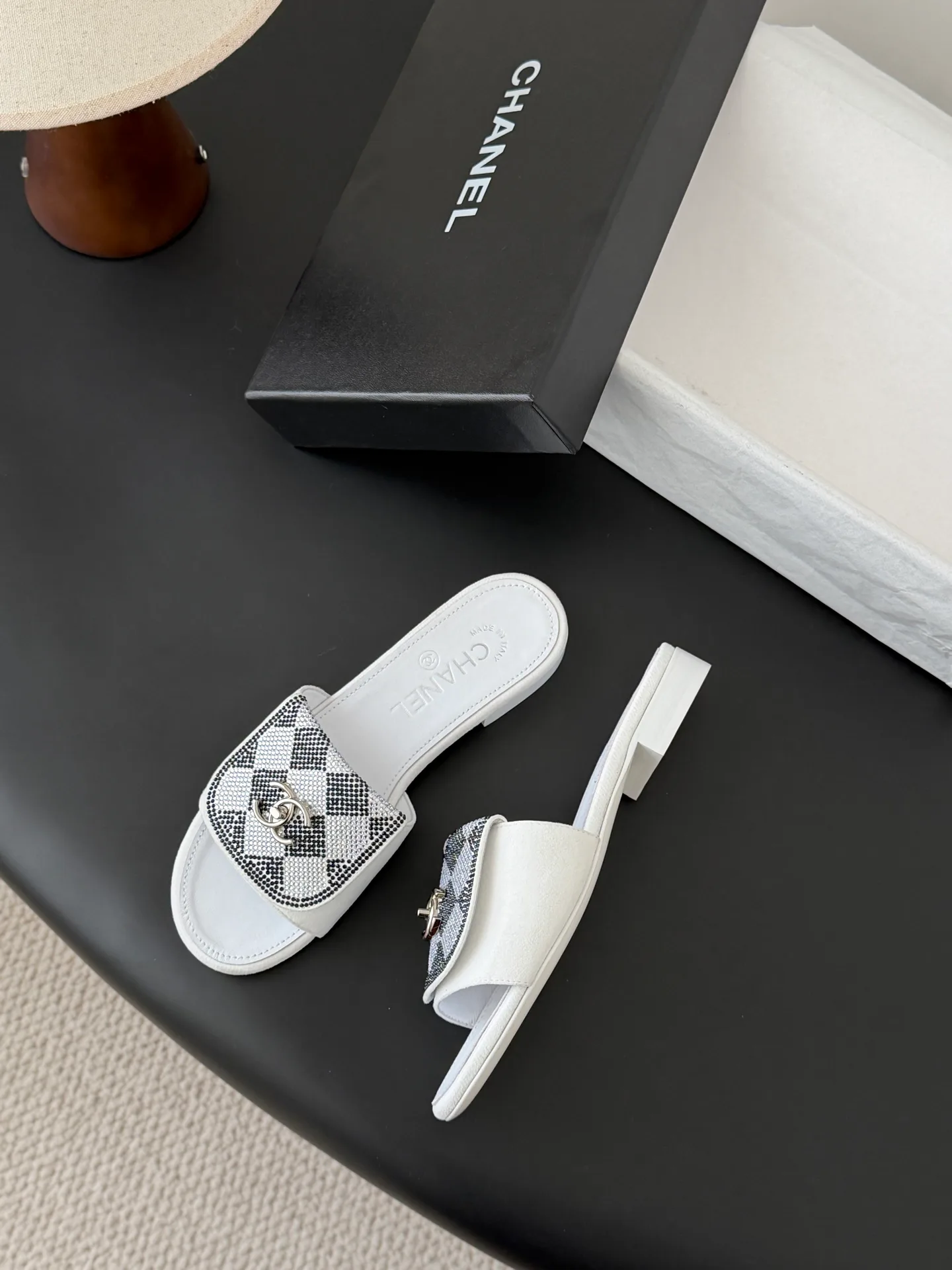 Шлепанцы Женские Chanel 1818743