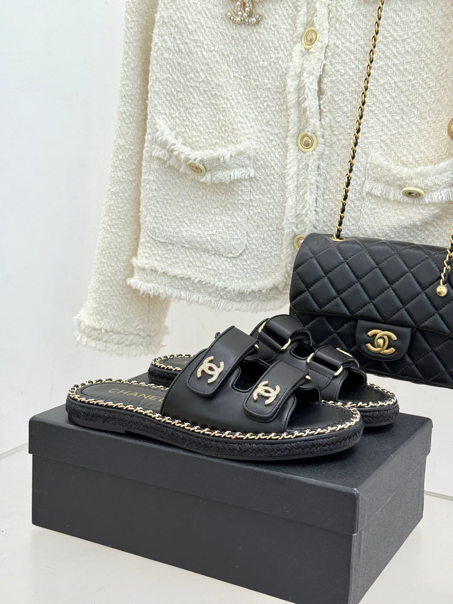 Шлепанцы Женские Chanel 1885758