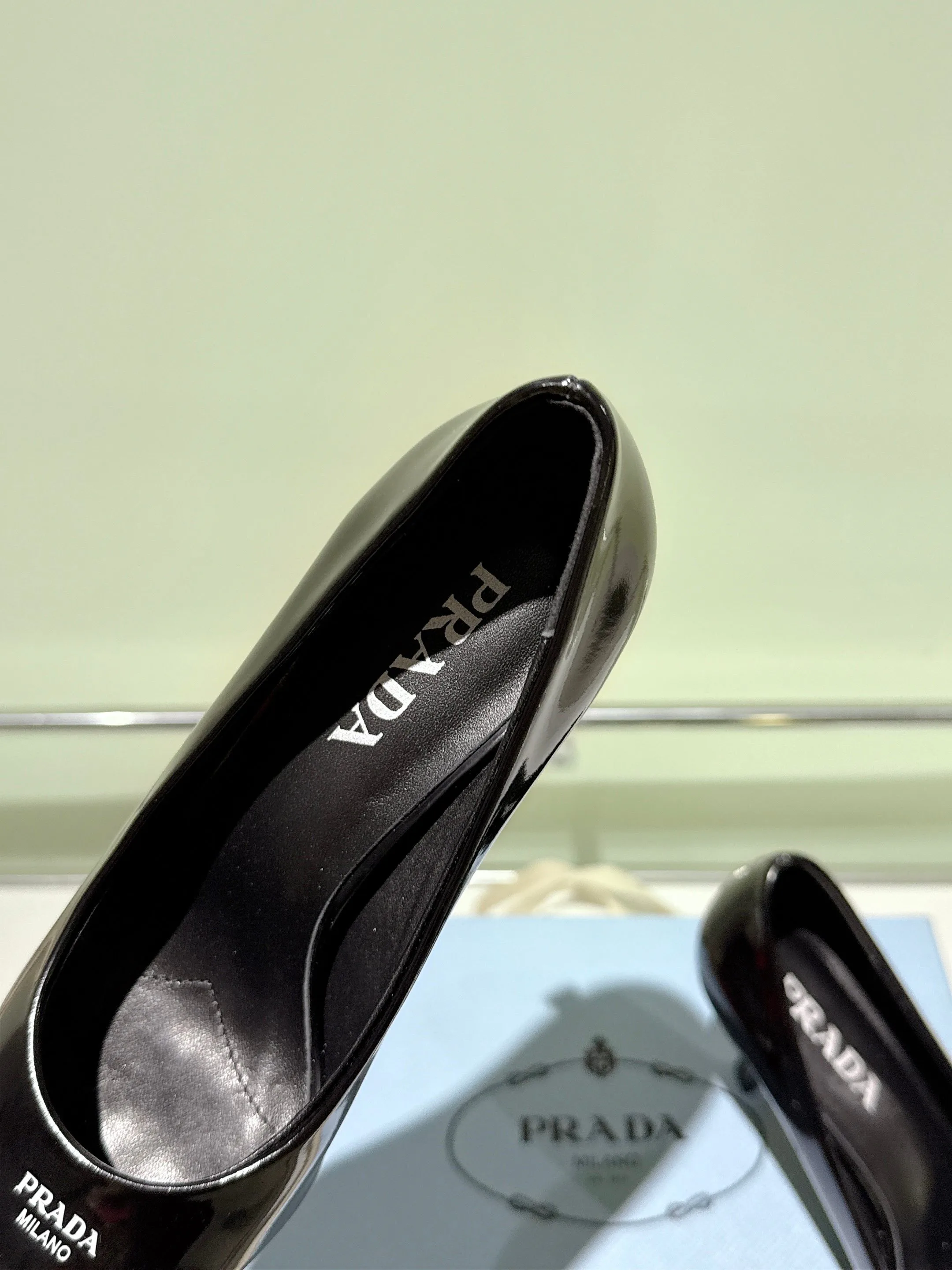 Туфли Женские Prada 18083942