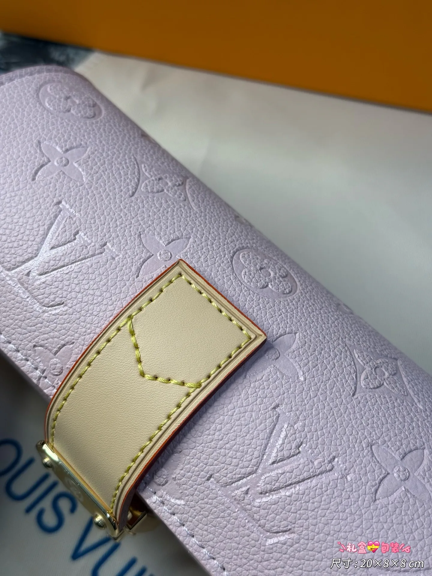 Текстиль Louis Vuitton 11568244