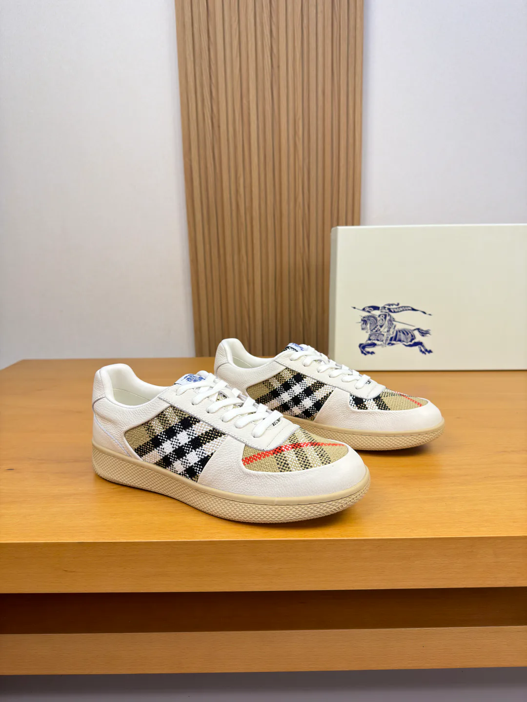 Кроссовки Мужские Burberry 17955070