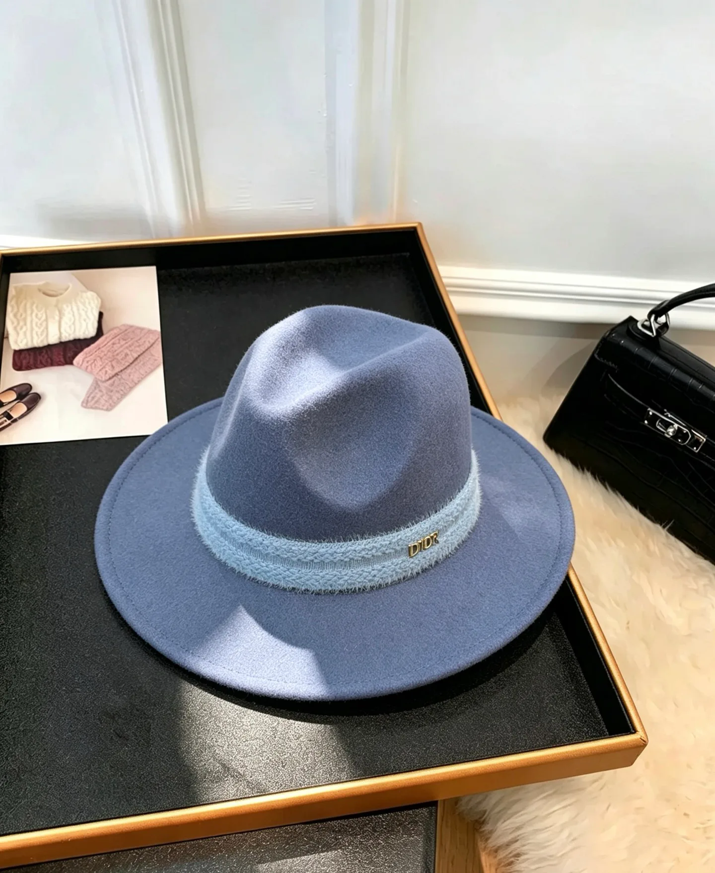 Головные Уборы Christian Dior 18093236