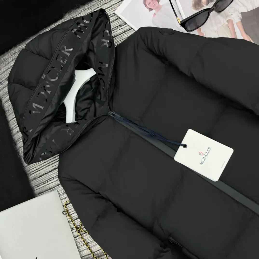 Куртки И Пуховики Женские Moncler 3732
