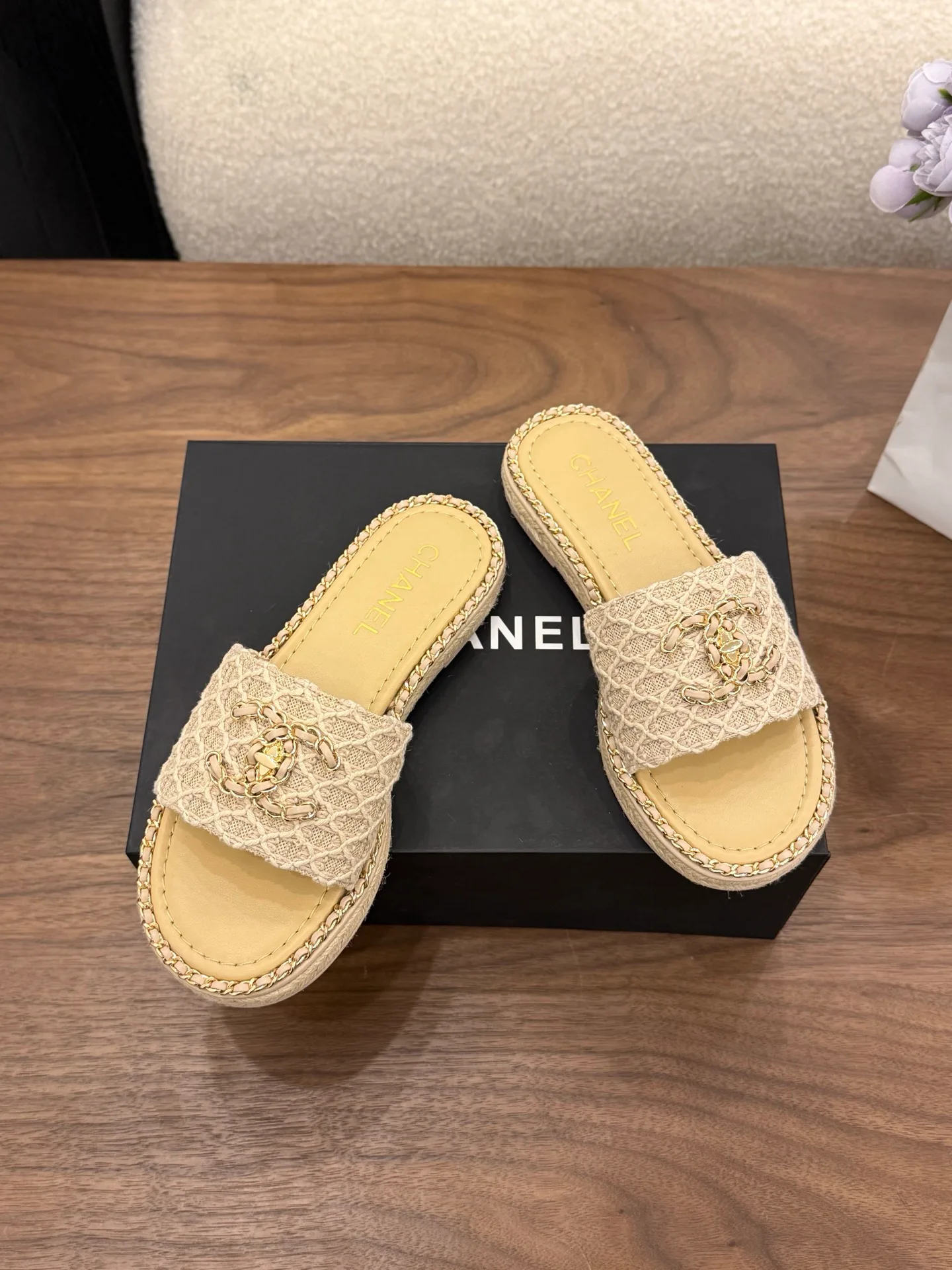 Сандалии Женские Chanel 11559237