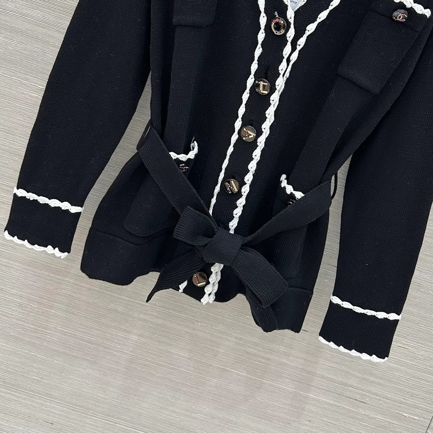Джемперы И Свитеры Женские Chanel 18439386