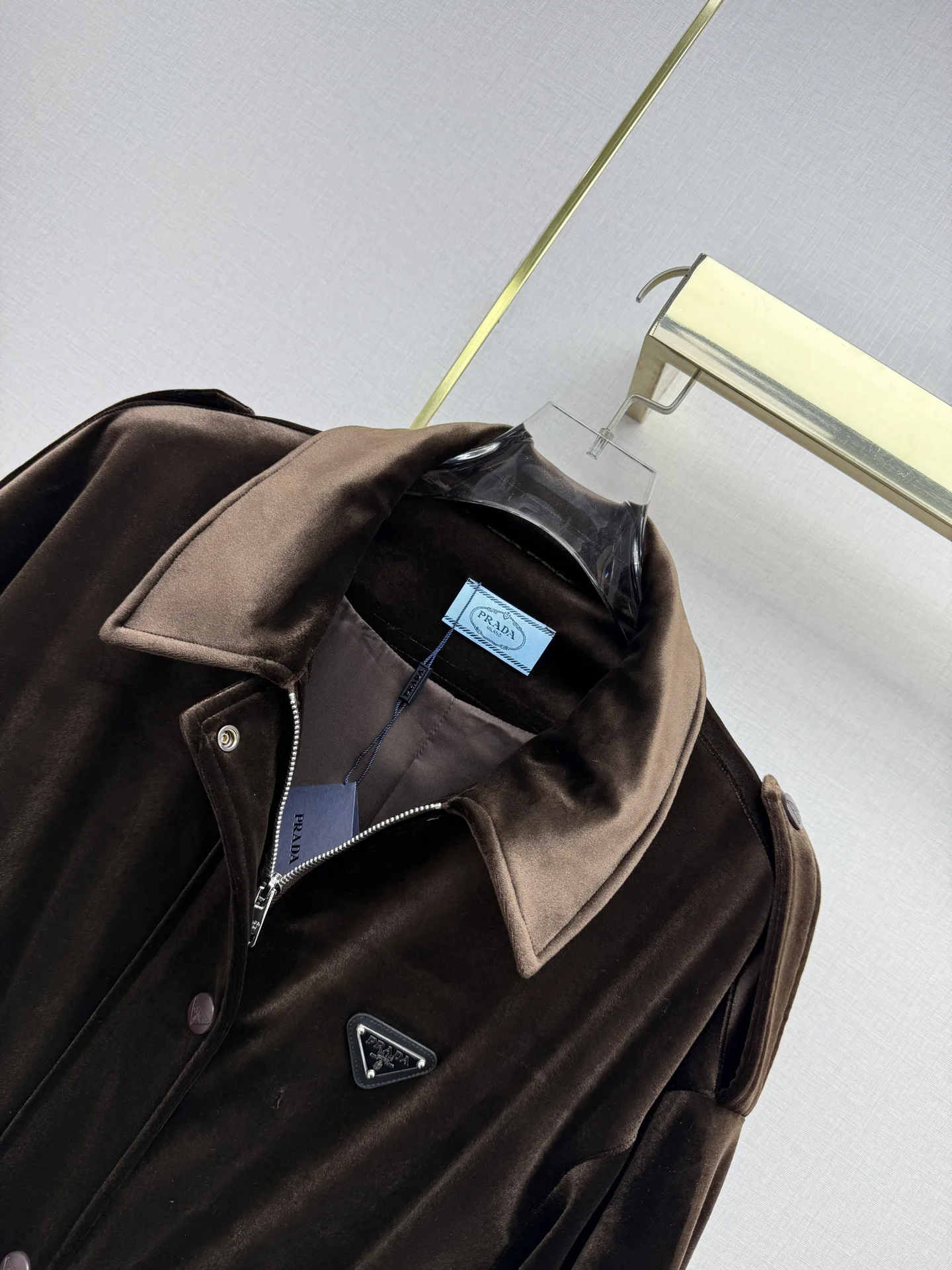 Куртки И Пуховики Женские Prada 19480479
