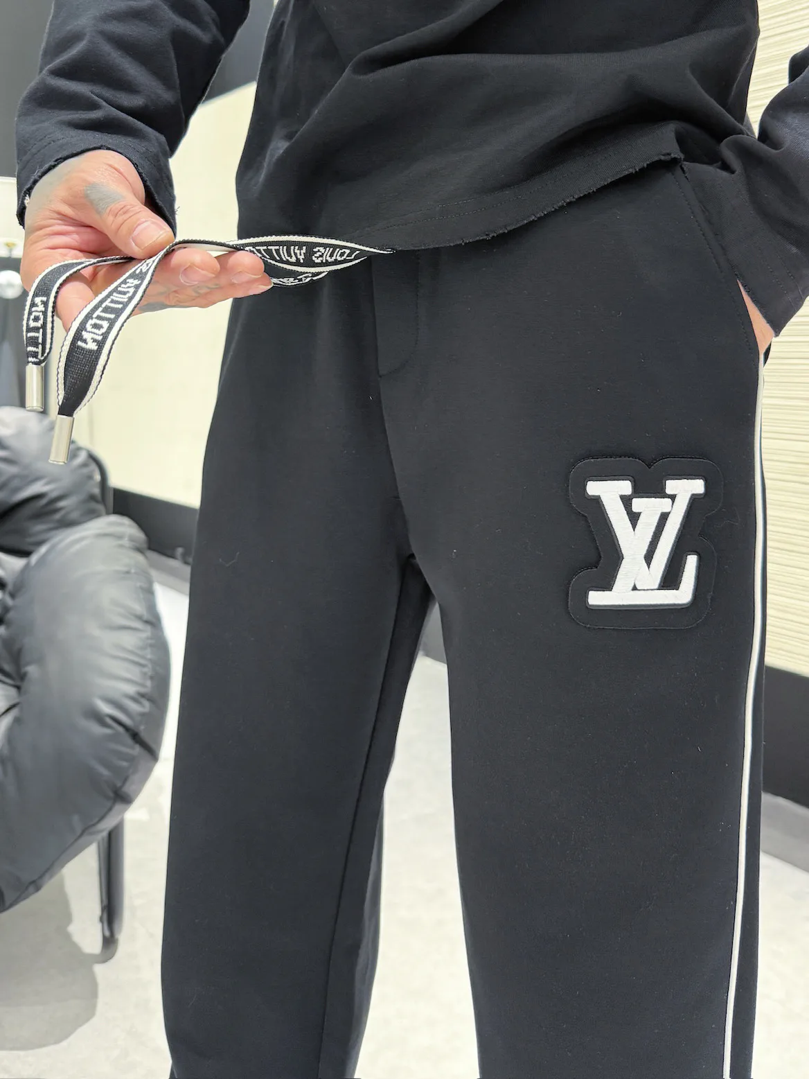 Брюки Мужские Louis Vuitton 998910