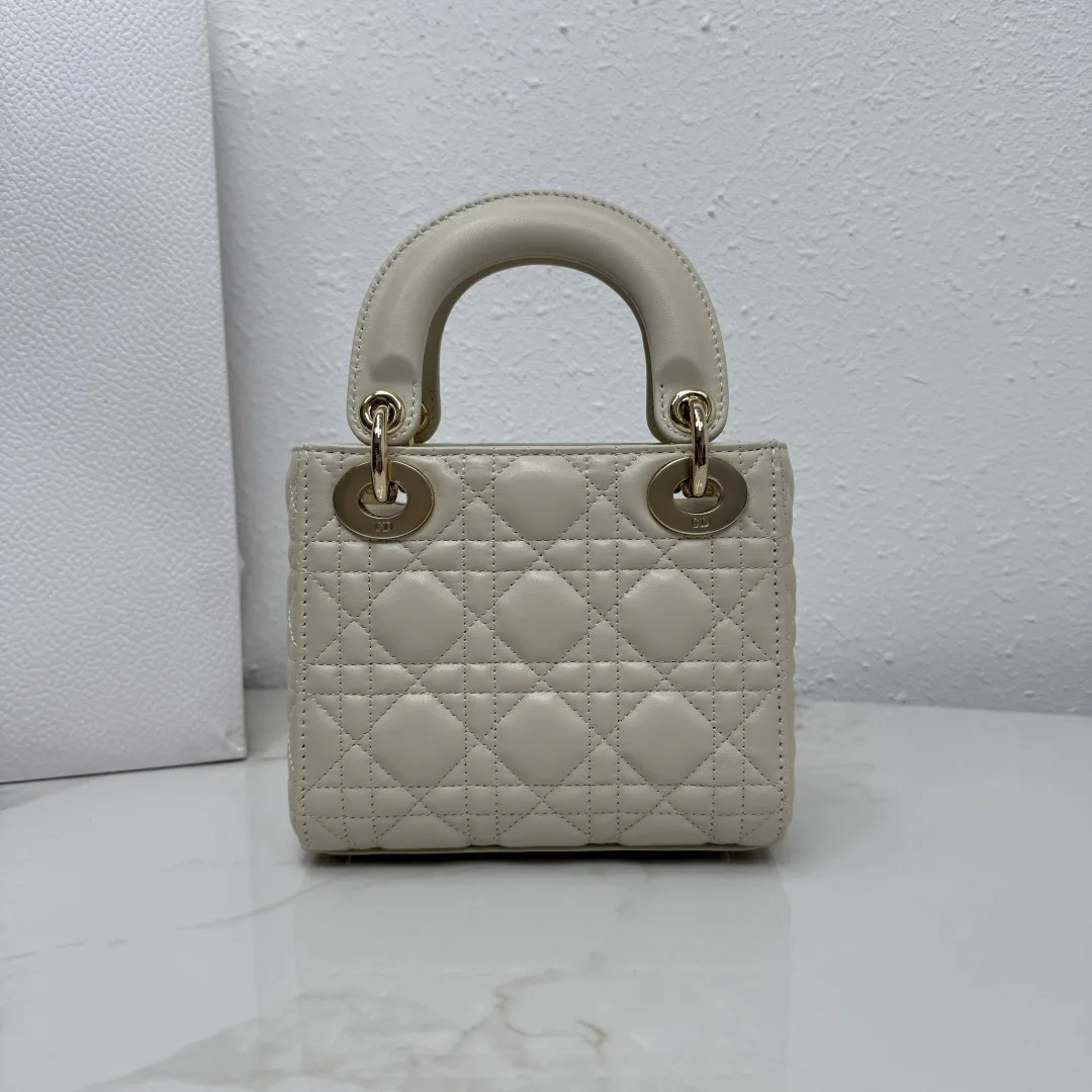 Классические Сумки Женские Christian Dior 18116407