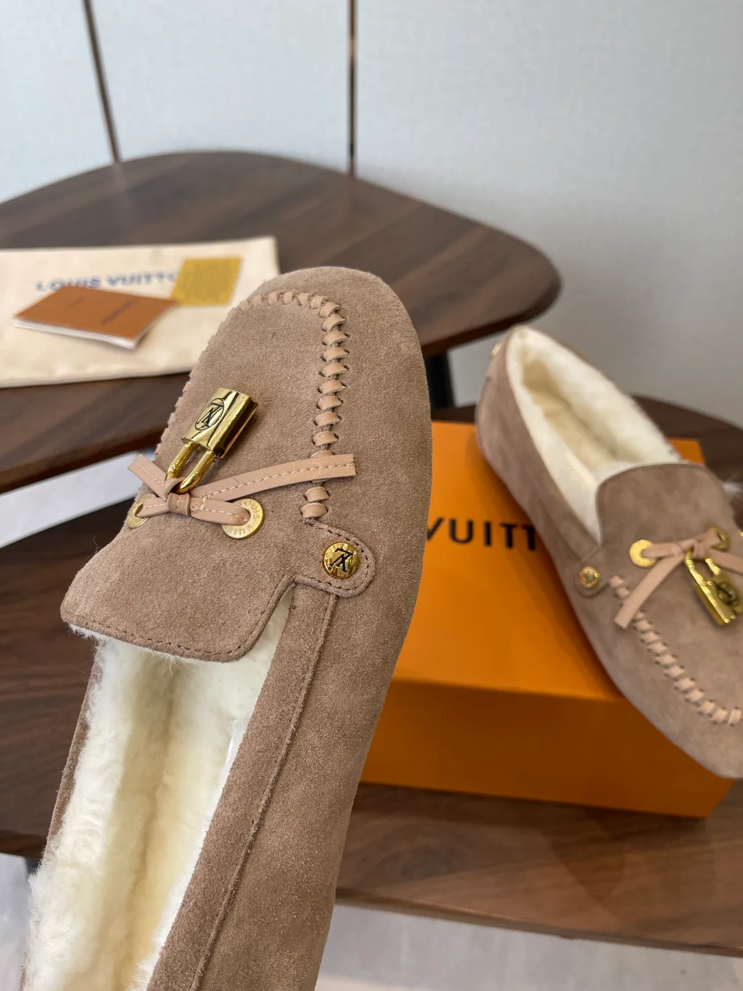 Лоферы И Мокасины Женские Louis Vuitton 357001