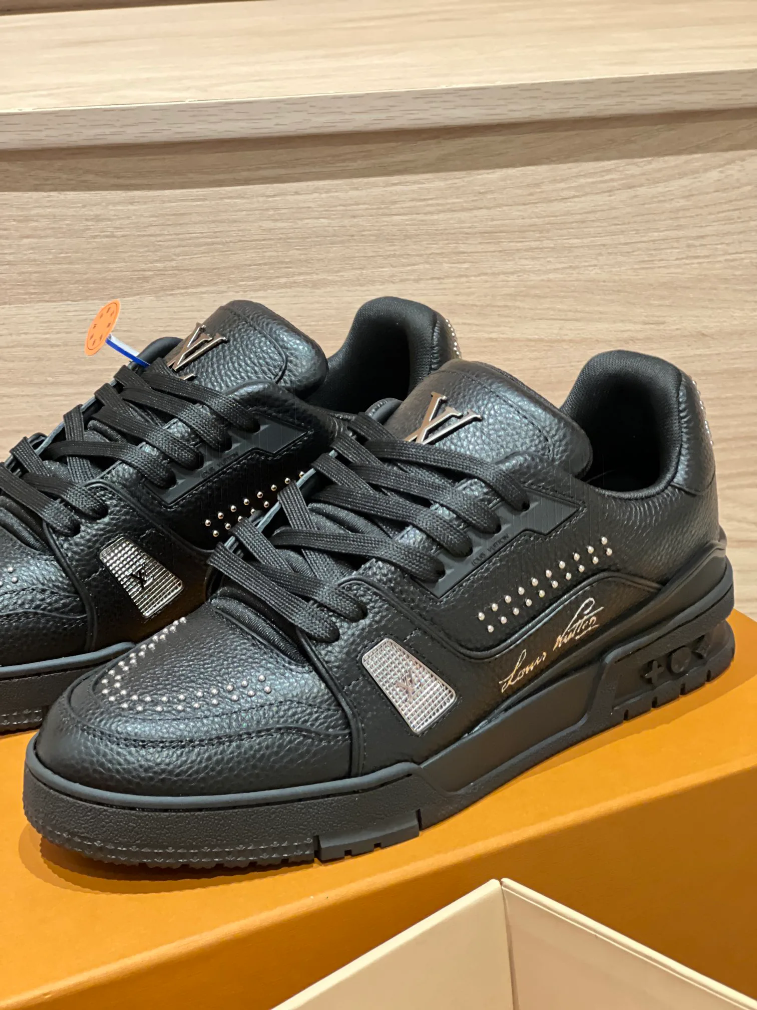 Кроссовки Женские Louis Vuitton 422394